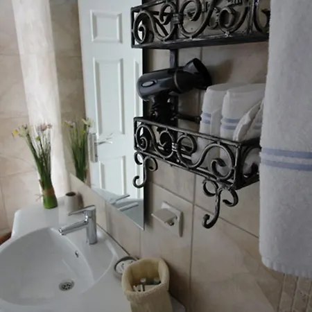 Losta Sahil Evi - Adults Only +12 Guest house *